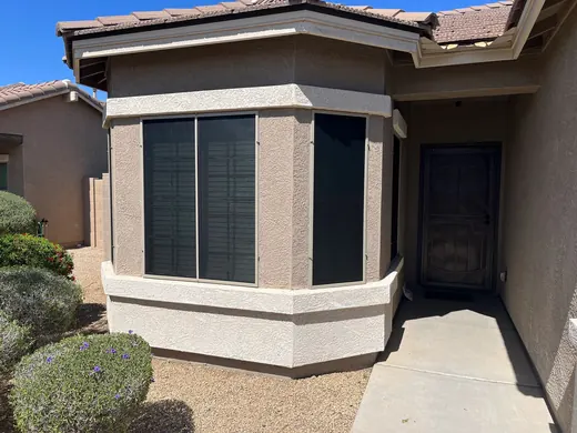 Solar screens on a bay-window layout from Arizona Screen Techs’ project library.