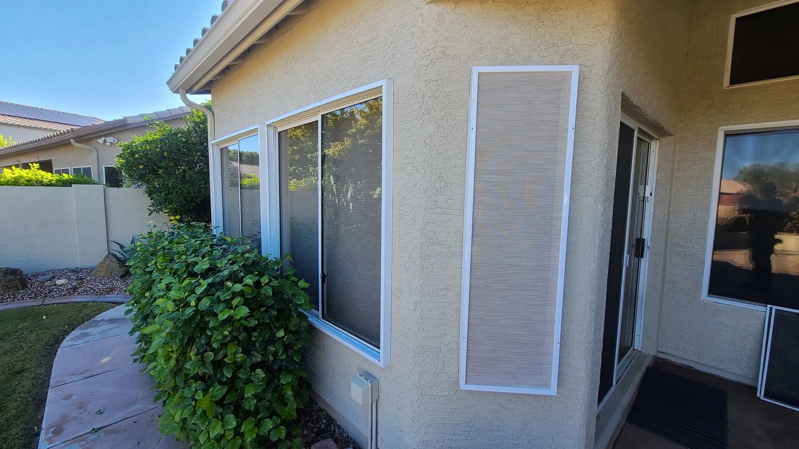 Wide exterior screen layout from Arizona Screen Techs’ project library.